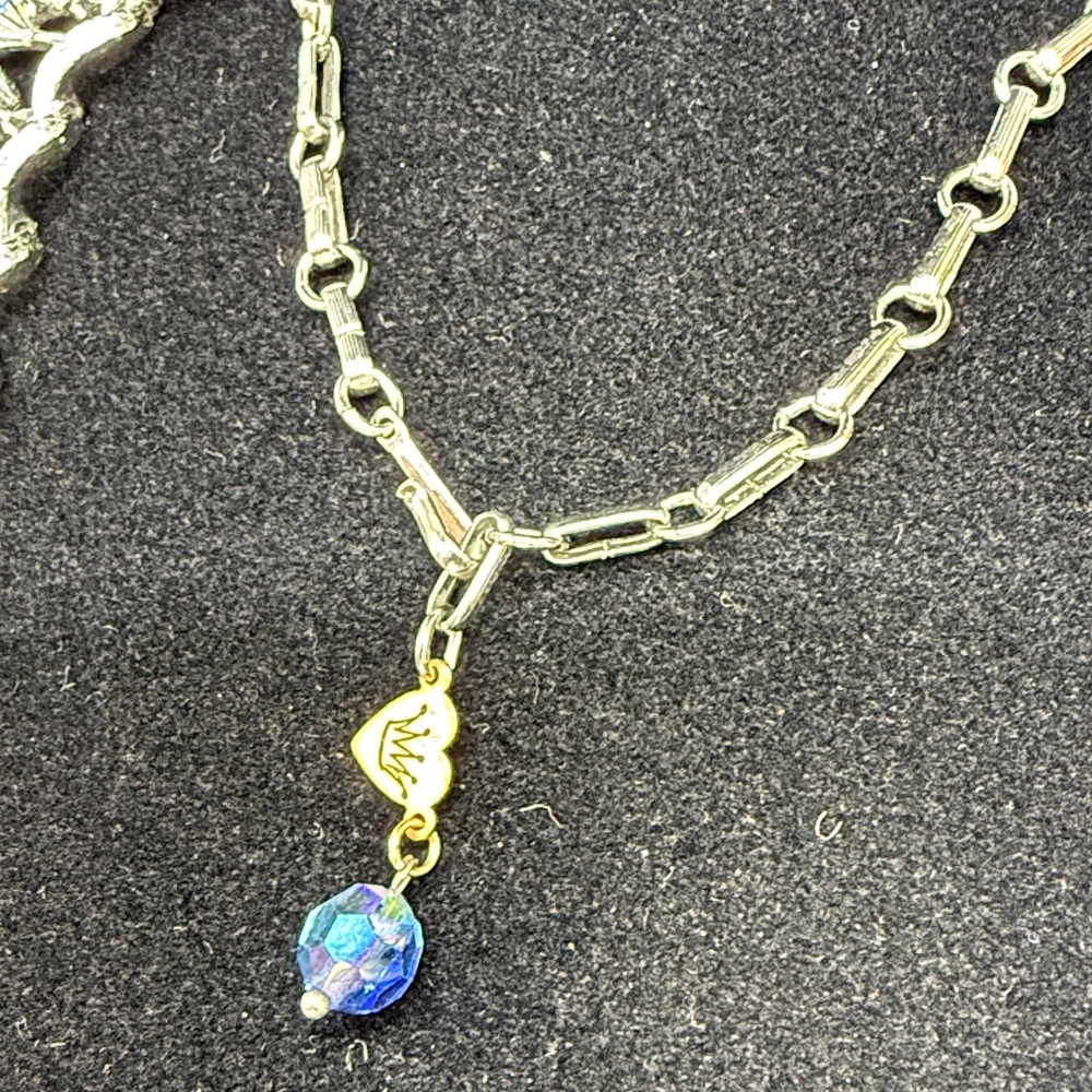 🌟Adorned Crown Jewelry assemblage rhinestone filigree female image bib necklace - Picture 4 of 10